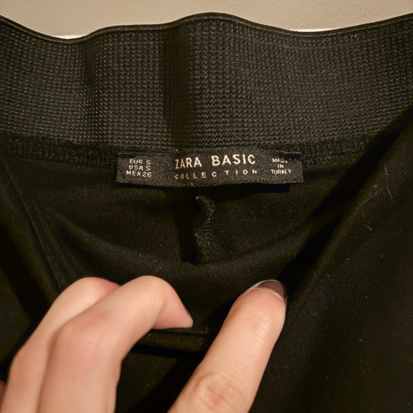 Zara gold button black leggings - Picture 2 of 2